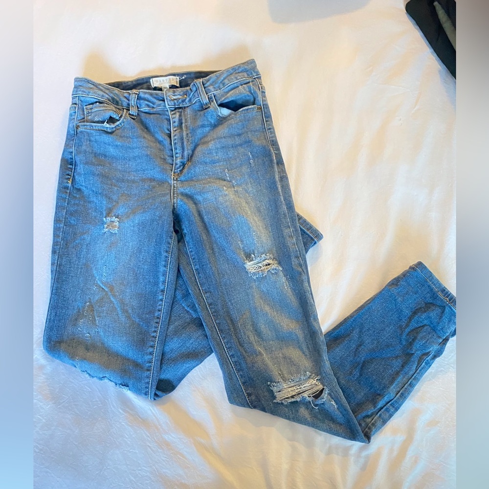 Distressed Straight Leg Jeans